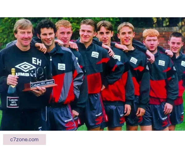 曼联92班利用流量密码频繁踩老东家贬低现役球员引争议